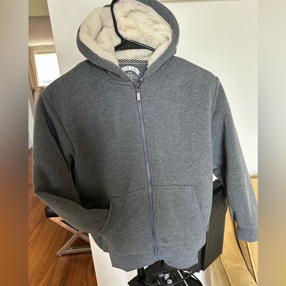 Boy heavy sweat jacket size 8 great for winter months
